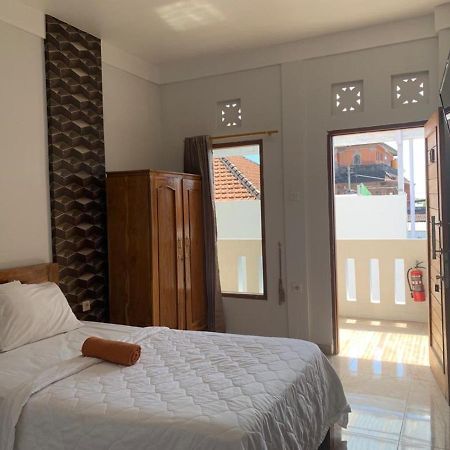 Oyo Flagship 90756 Melasti Hills Room & Cafe Ungasan Buitenkant foto